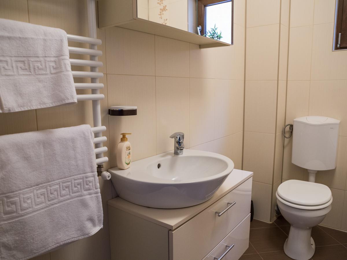 Casa Bella Apartments Bragadiru Luaran gambar